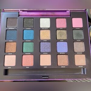 Urban Decay Vice 2 Discontinued Palette Colorful Pressed Eyeshadows
